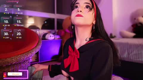 Snapshot of ming_yue_ chatting on 10/07/25, 05:26 My name is Fer Nice to meet you give it a thumbs up please its important online show from 10/07/25, 05:26