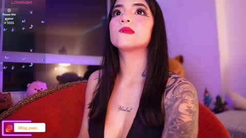 Snapshot of ming_yue_ chatting on 10/08/25, 05:05 My name is Fer Nice to meet you give it a thumbs up please its important online show from 10/08/25, 05:05