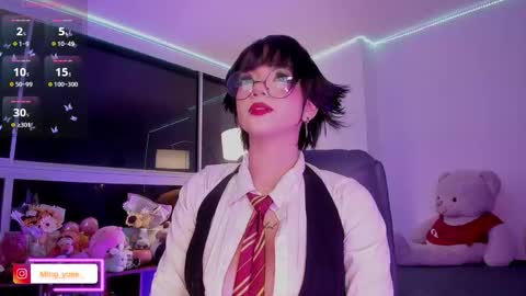 Snapshot of ming_yue_ chatting on 10/27/25, 05:44 My name is Fer Nice to meet you give it a thumbs up please its important online show from 10/27/25, 05:44