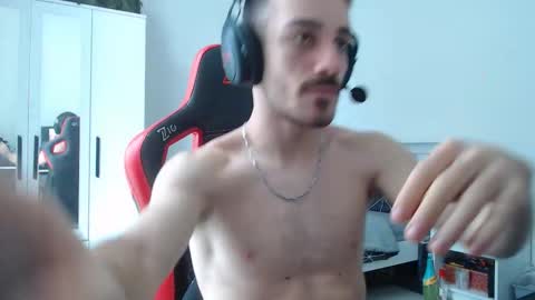    online show from 10/21/25, 09:43