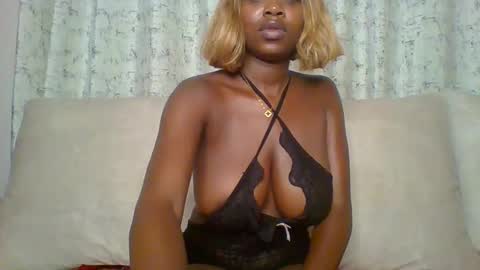 STRAWBERRY online show from 01/21/25, 07:28