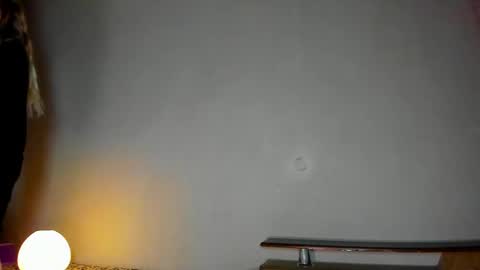 Amelia online show from 04/14/26, 08:59