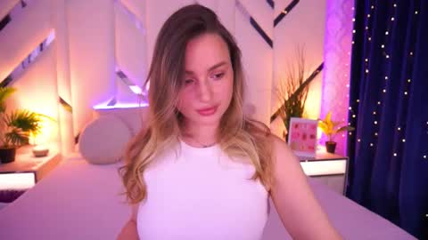 Snapshot of minifox_ chatting on 02/23/26, 08:22 minifox_ online show from 02/23/26, 08:22