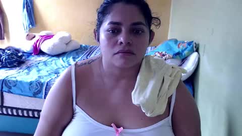 Andrea online show from 12/15/25, 04:44