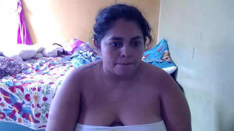 Snapshot of minnie_bbw69 chatting on 03/18/26, 06:11 Andrea online show from 03/18/26, 06:11