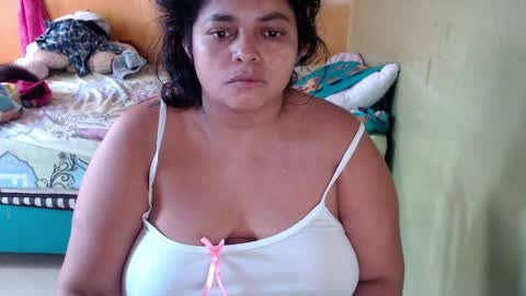 Snapshot of minnie_bbw69 chatting on 04/01/26, 12:28 Andrea online show from 04/01/26, 12:28