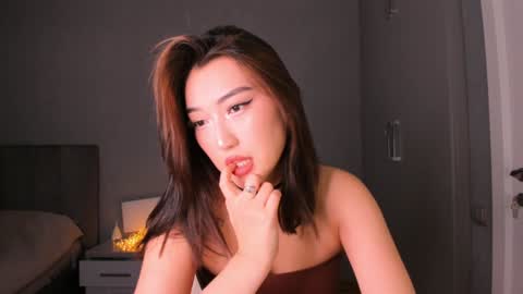 Snapshot of minnie_jin chatting on 02/05/25, 02:16 minnie_jin online show from 02/05/25, 02:16