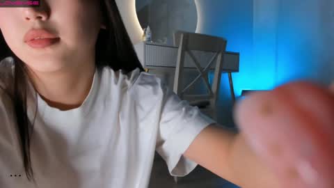 Snapshot of minnie_jin chatting on 09/09/25, 02:16 minnie_jin online show from 09/09/25, 02:16