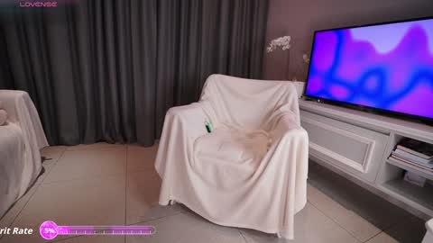 Snapshot of minnie_jin chatting on 09/20/25, 01:56 minnie_jin online show from 09/20/25, 01:56