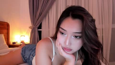 Snapshot of minnie_jin chatting on 12/14/25, 01:38 minnie_jin online show from 12/14/25, 01:38