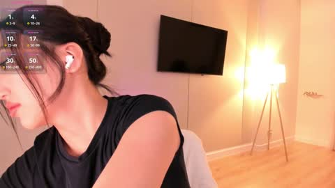 minnie_jin online show from 03/19/26, 02:32