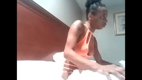 Snapshot of minniehunney chatting on 01/24/25, 10:11 minniehunney online show from 01/24/25, 10:11