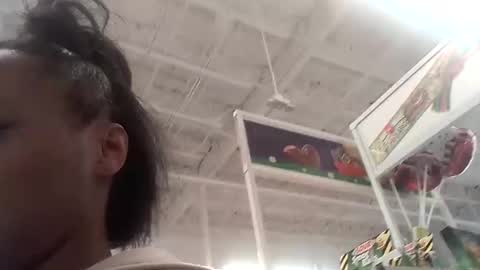 Snapshot of minniehunney chatting on 03/03/25, 09:37 minniehunney online show from 03/03/25, 09:37