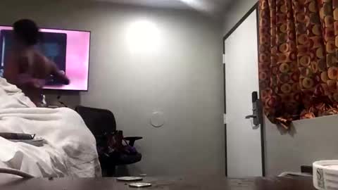 Snapshot of minniehunney chatting on 11/21/25, 11:20 minniehunney online show from 11/21/25, 11:20