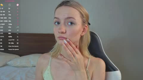 Mary  is here 3 My favorite patterns 77143222321Try my private online show from 09/26/25, 01:20