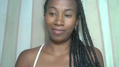 minouch211907 online show from 02/02/26, 06:28