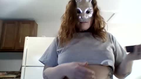 Snapshot of minxxx34 chatting on 02/04/26, 10:15 minxxx34 online show from 02/04/26, 10:15