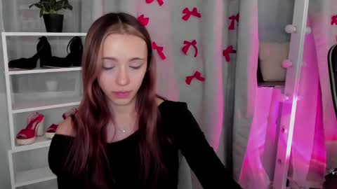 Snapshot of mipsymipson chatting on 02/11/25, 01:20 NEXT STREAM NOVEMBER 27282930 online show from 02/11/25, 01:20