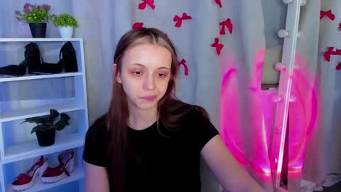 Snapshot of mipsymipson chatting on 03/05/25, 10:22 NEXT STREAM NOVEMBER 27282930 online show from 03/05/25, 10:22