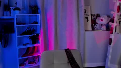 Snapshot of mipsymipson chatting on 11/14/25, 10:03 NEXT STREAM NOVEMBER 27282930 online show from 11/14/25, 10:03