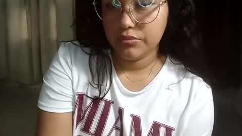 Snapshot of mira_cherry chatting on 10/27/25, 10:36 mira_cherry online show from 10/27/25, 10:36