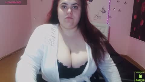 mira_cle_ online show from 05/11/26, 07:36
