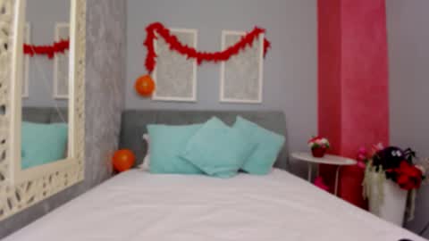 Mira online show from 11/12/25, 04:57