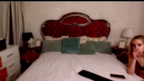 Mira online show from 06/03/26, 02:33