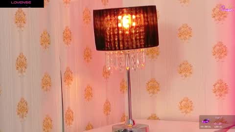 mira_lynxx online show from 01/14/26, 05:13