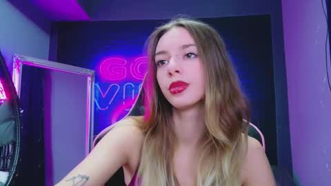 mira_lynxx online show from 02/03/26, 06:22