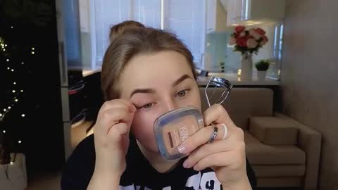 Mira online show from 03/20/26, 01:21