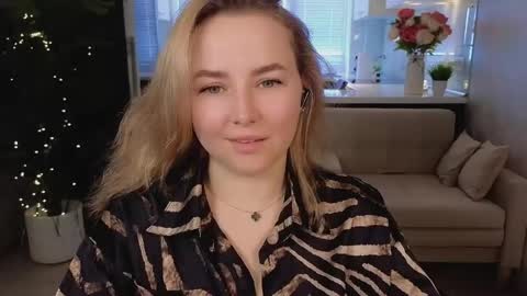 Mira online show from 03/28/26, 01:49