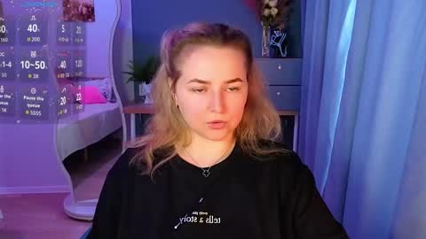 Snapshot of mira_mermayd chatting on 05/08/26, 02:06 Mira online show from 05/08/26, 02:06