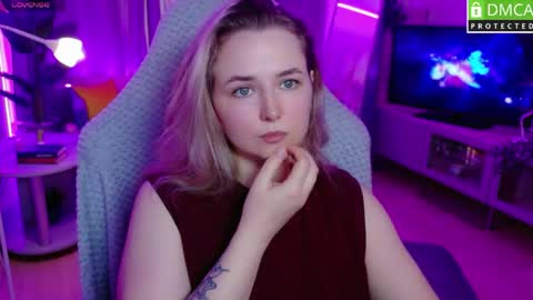 Snapshot of mira_mermayd chatting on 05/15/26, 11:12 Mira online show from 05/15/26, 11:12