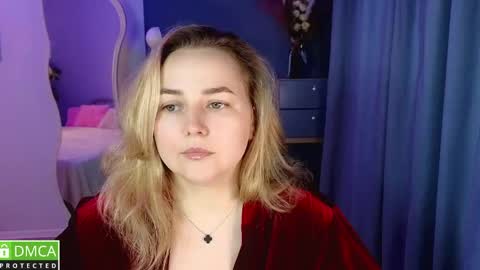 Snapshot of mira_mermayd chatting on 05/22/26, 01:35 Mira online show from 05/22/26, 01:35
