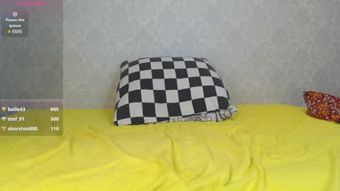 mira_one_ online show from 02/03/25, 07:10