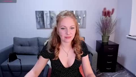 Snapshot of mira_whites chatting on 02/04/25, 12:44 Mira online show from 02/04/25, 12:44