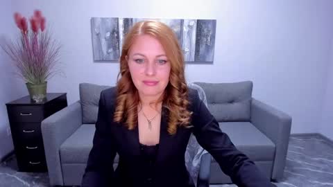 Snapshot of mira_whites chatting on 02/20/25, 01:08 Mira online show from 02/20/25, 01:08