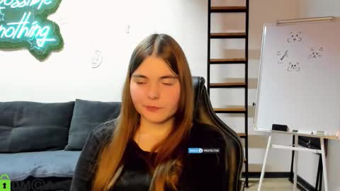 miraa_bloom online show from 01/15/26, 06:00