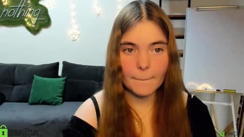 miraa_bloom online show from 02/02/26, 09:35