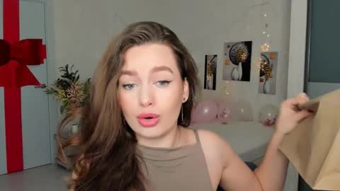 Emma online show from 02/19/25, 04:11