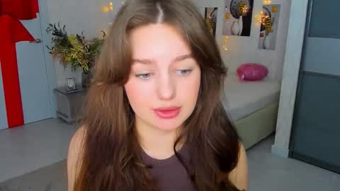 Emma online show from 03/06/25, 10:47