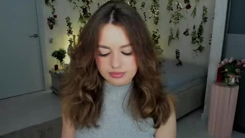 Emma online show from 04/17/26, 07:39