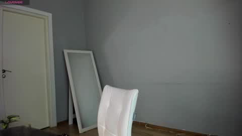 Snapshot of miradiaz chatting on 02/26/25, 04:24 Meera online show from 02/26/25, 04:24