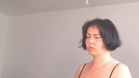 Meera online show from 06/15/26, 05:42