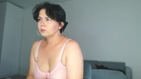 Meera online show from 07/18/26, 09:13
