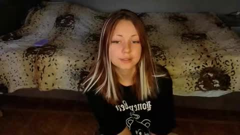 Snapshot of mirahardmanxx chatting on 11/05/25, 12:38 Happy New Year online show from 11/05/25, 12:38