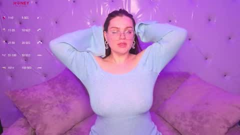 Milky online show from 01/19/26, 02:59