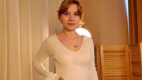 Snapshot of miraiaki chatting on 04/08/26, 10:26 Aki online show from 04/08/26, 10:26