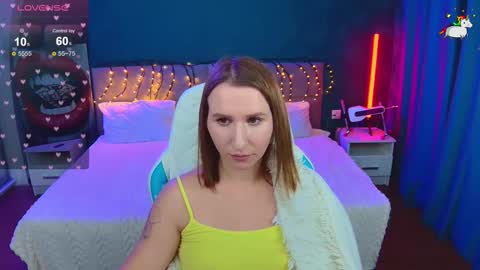 Mira online show from 12/05/25, 02:20